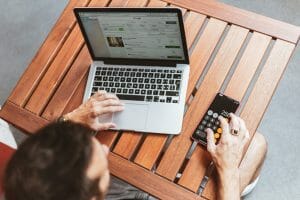 Fixed Wireless vs Fiber Internet: Which Is Best for Home's Needs?
