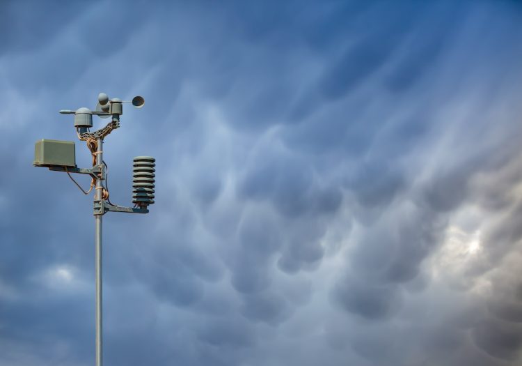 Weather station automatic measurement of weather parameters with Large Mammatus clouds in the sky after a storm